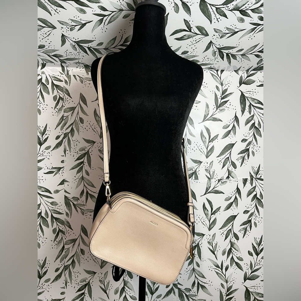ALDO Small Zip-top Crossbody Bag Off White Faux Leather Adjustable Strap Elegant - Picture 11 of 11